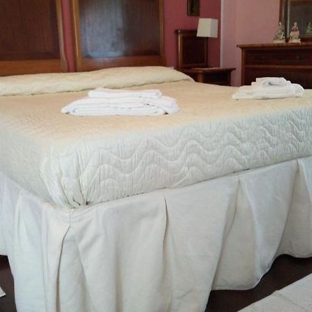Corte Posta B&B - Parcheggio E Bagno In Camera Мантуя Экстерьер фото