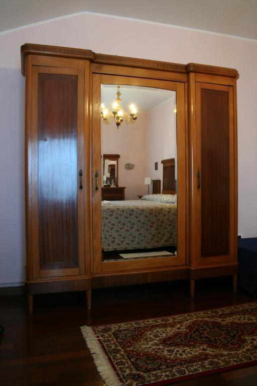 Corte Posta B&B - Parcheggio E Bagno In Camera Мантуя Номер фото