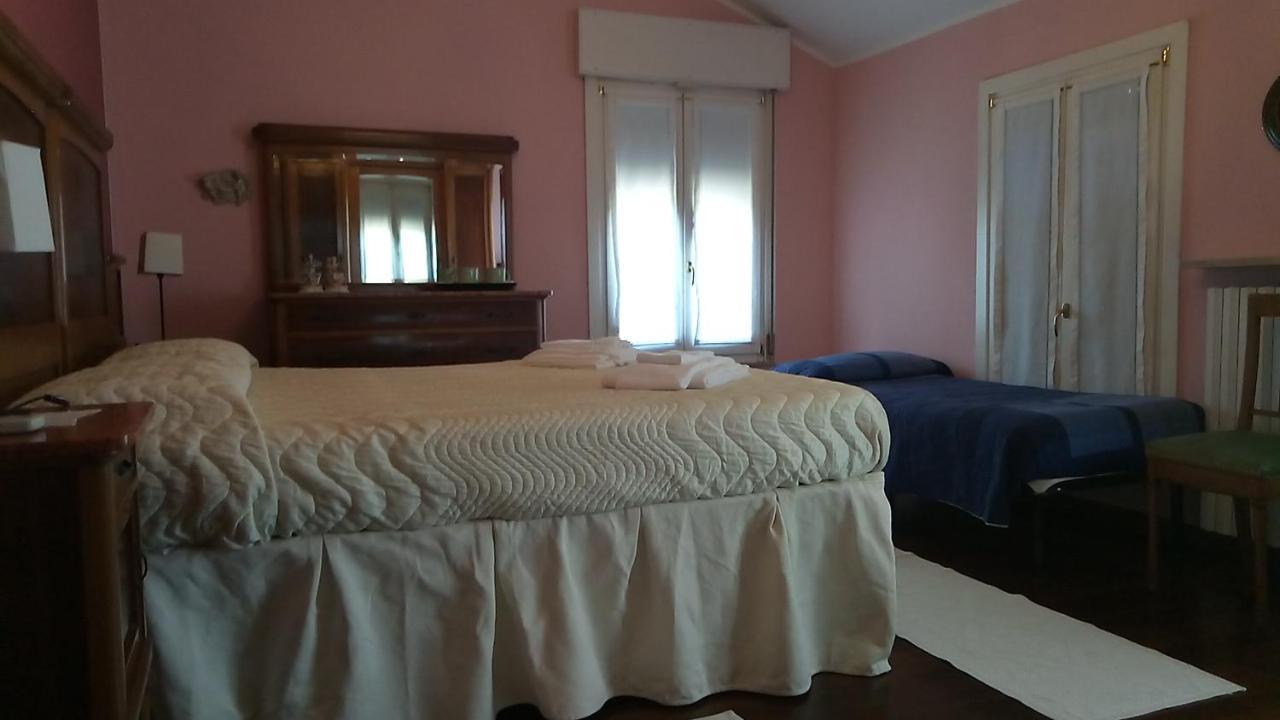 Corte Posta B&B - Parcheggio E Bagno In Camera Мантуя Экстерьер фото